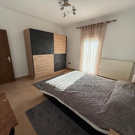 Villa Aeolus Residences - Cozy Family House With Yard *